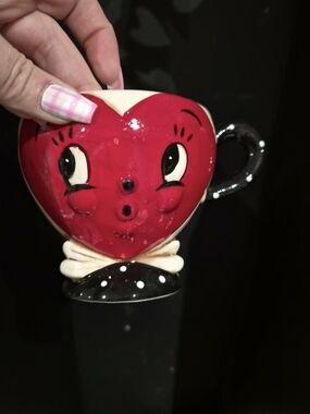 Heart Face Ceramic Mug - Red and Black